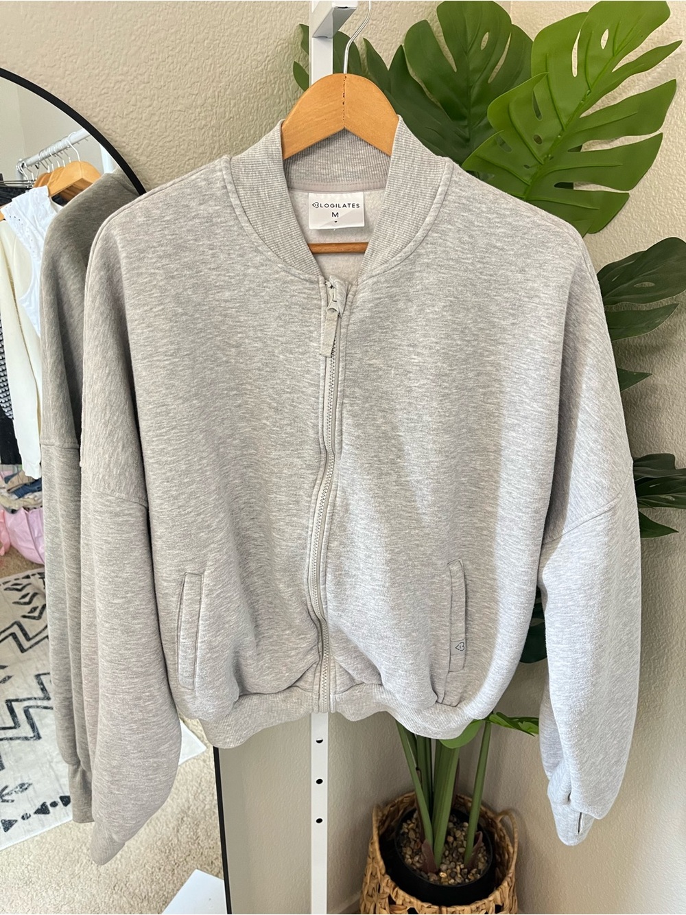 Blogilates Heather Gray Cropped Bomber Jacket M